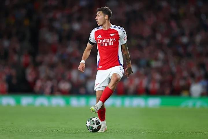 阿森纳后卫突然被交易，得知离队消息时还在训练场上